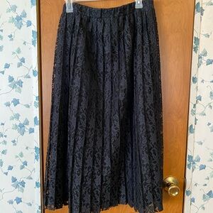 Carrington Club Skirt sz-1X “Vintage”